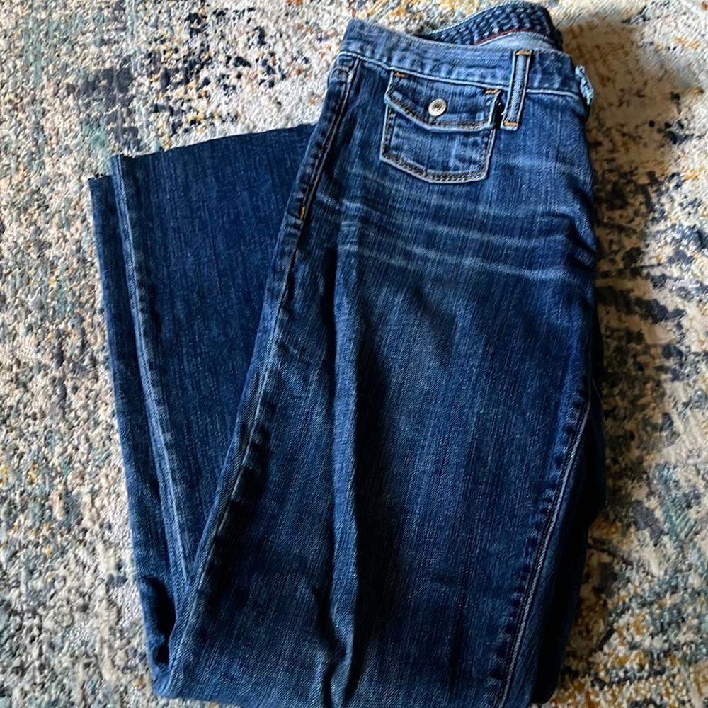 Gap jeans raw hem size 8 low rise 98% cotton 2% elastane